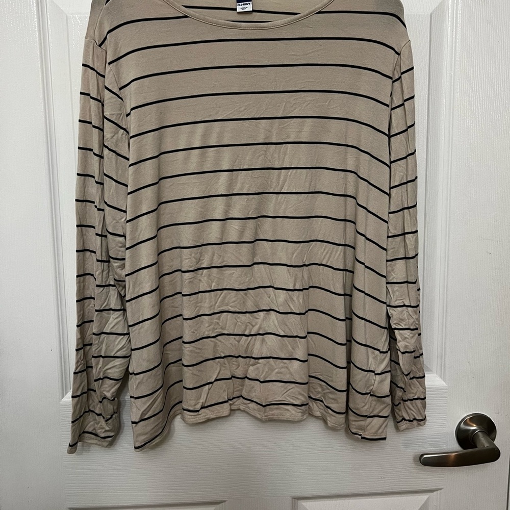 Old navy shirt